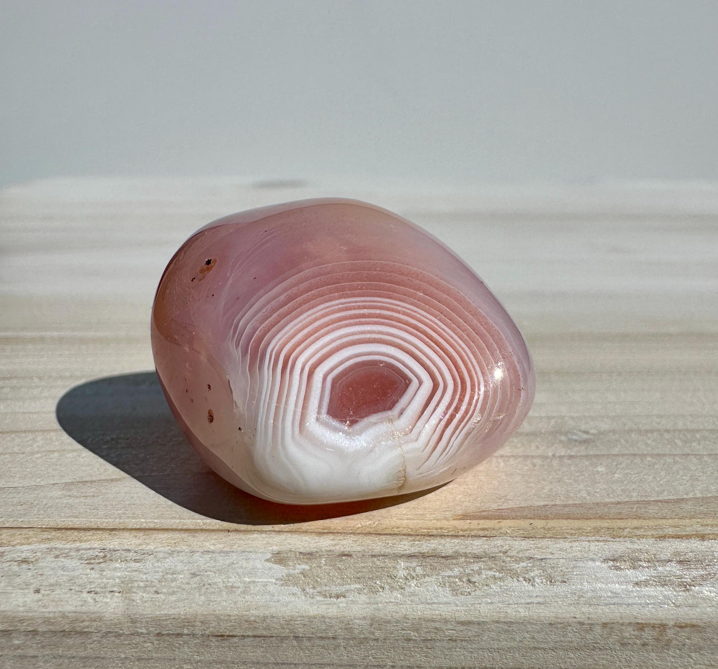 XL Apricot Agate Tumbled Stone