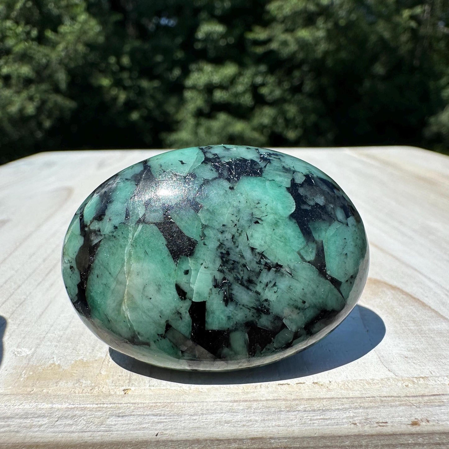 Beautiful Natural High Quality Emerald Polished Palm Stone - #1