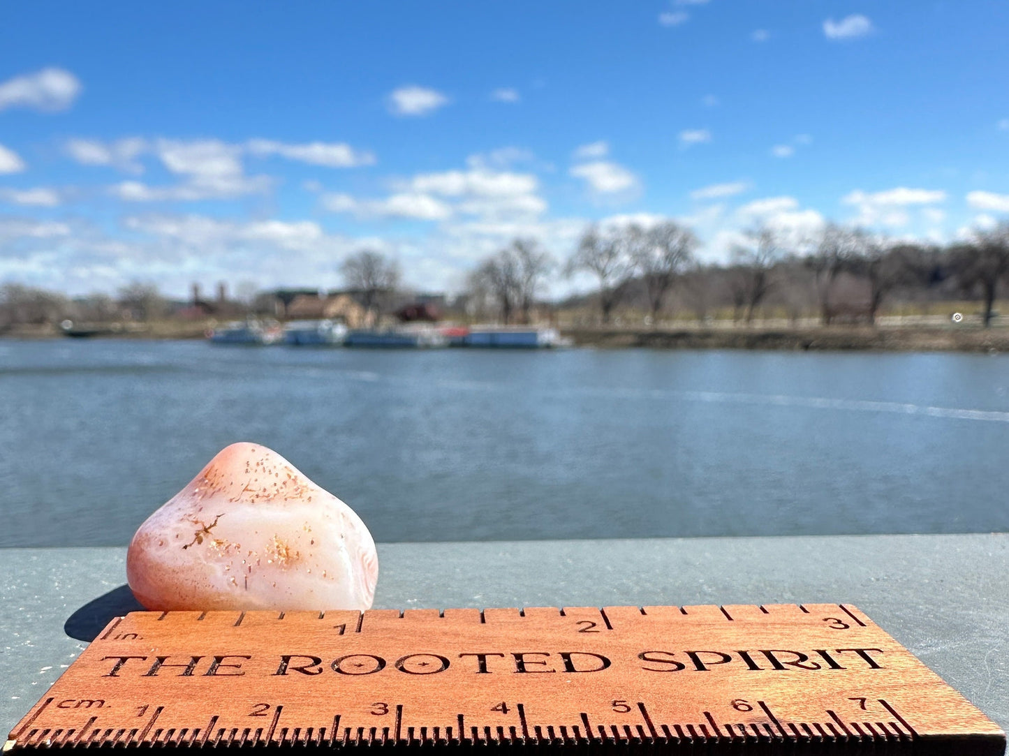 XL Apricot Agate Tumbled Stone