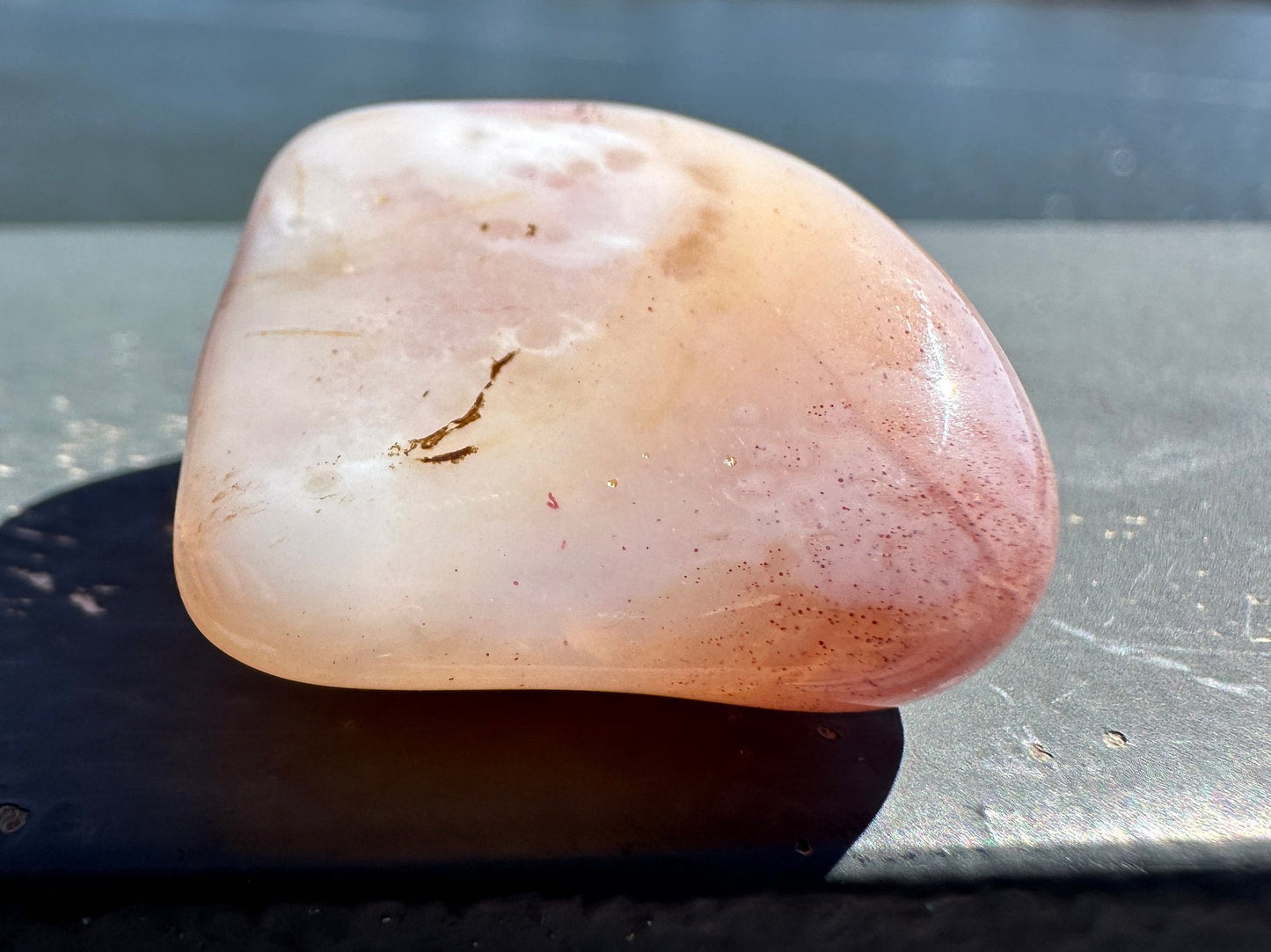 XL Apricot Agate Tumbled Stone