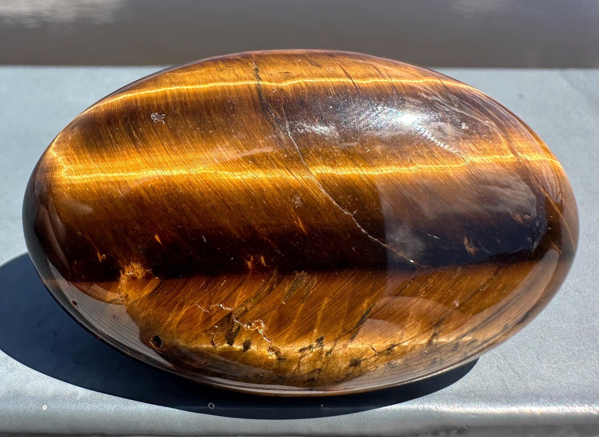 High Quality Natural Tiger Eye Palm Stone