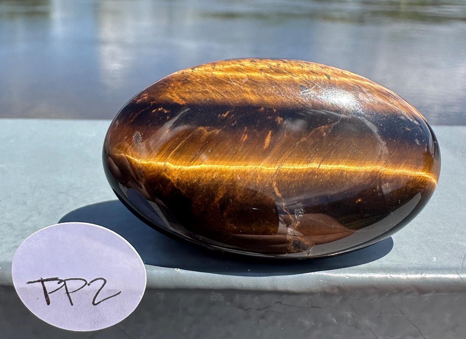 High Quality Natural Tiger Eye Palm Stone