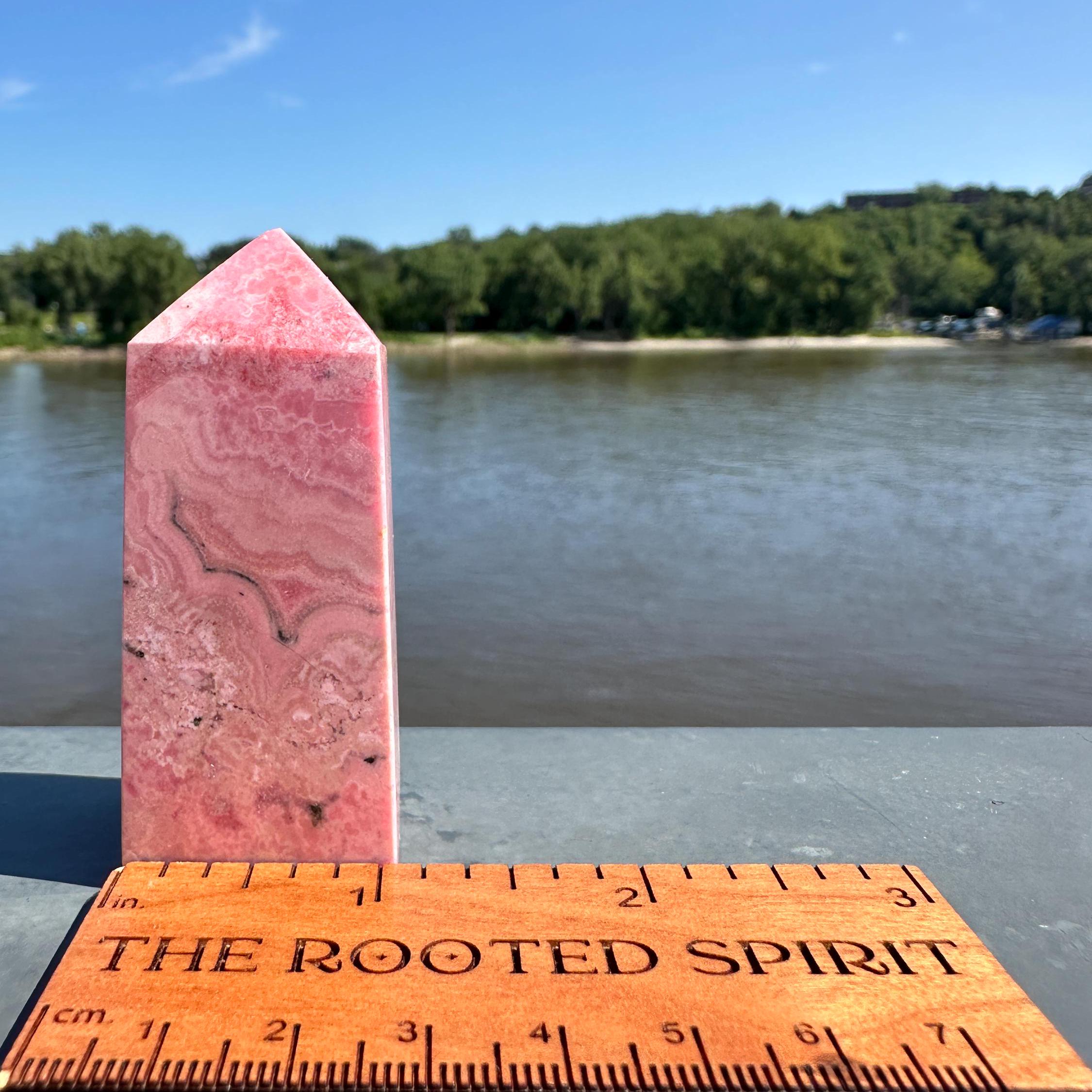 Rhodochrosite Tower shops Peru