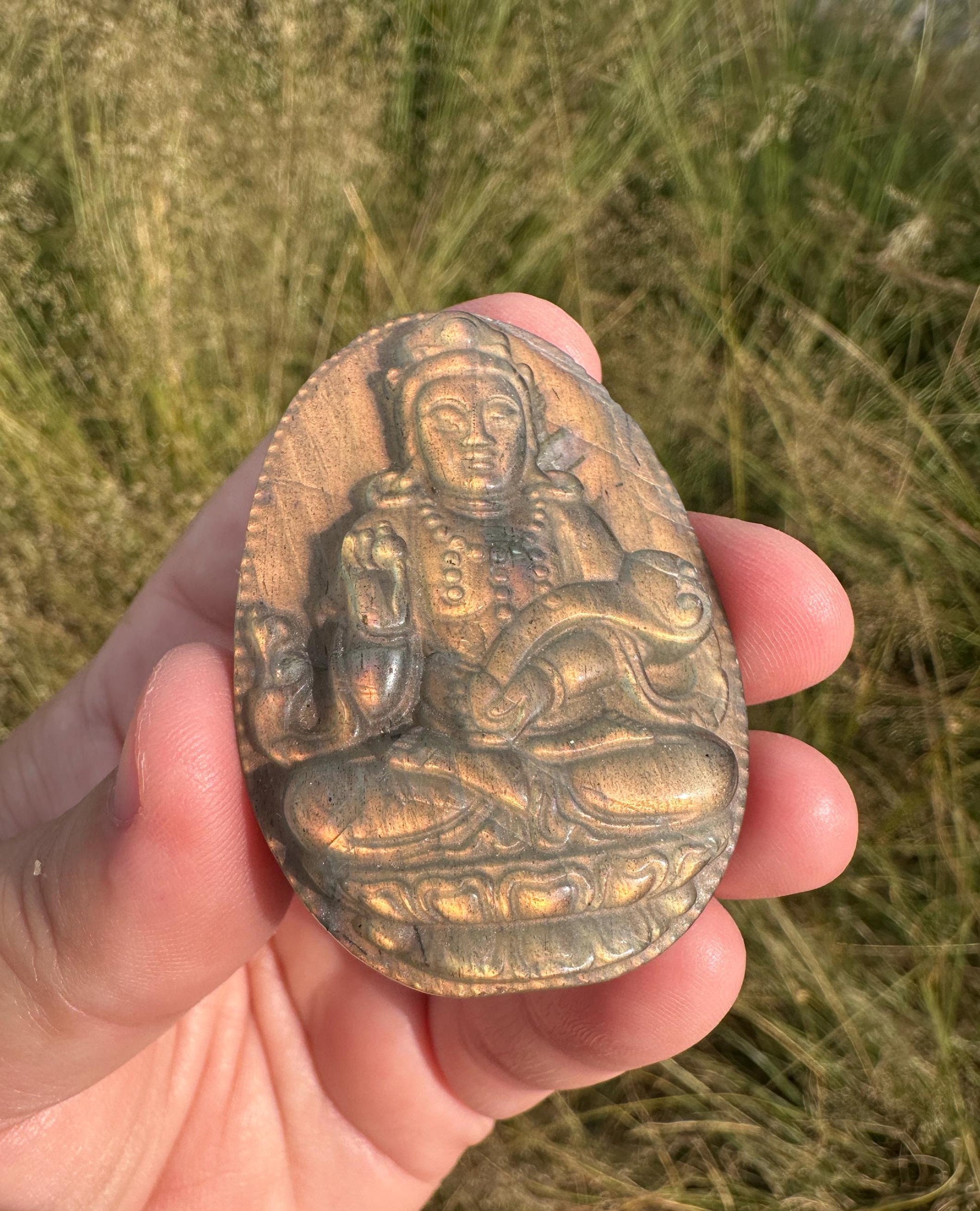 Flashy Labradorite Kwan Yin Carving | Guan Yin Goddess