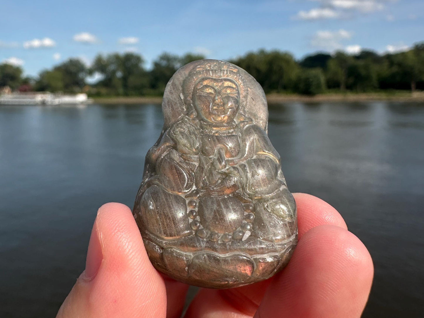 Flashy Labradorite Kwan Yin Carving | Guan Yin Goddess