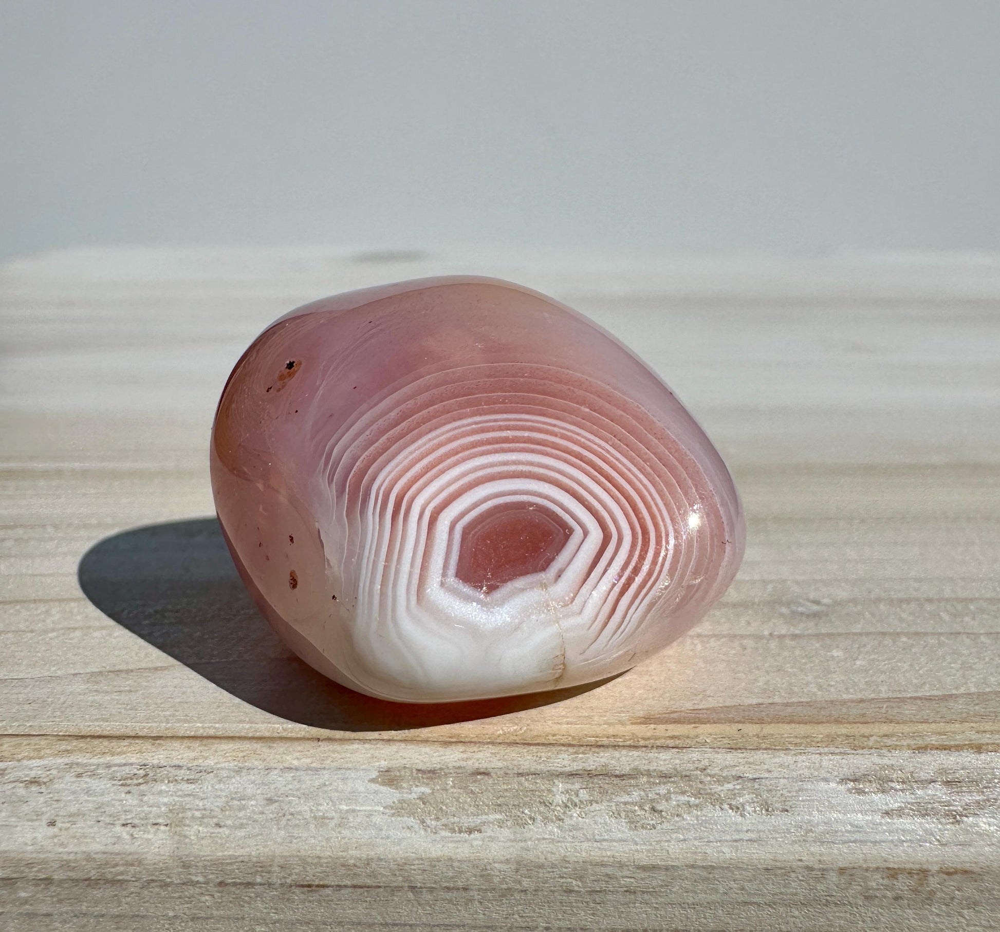XL Apricot Agate Tumbled Stone