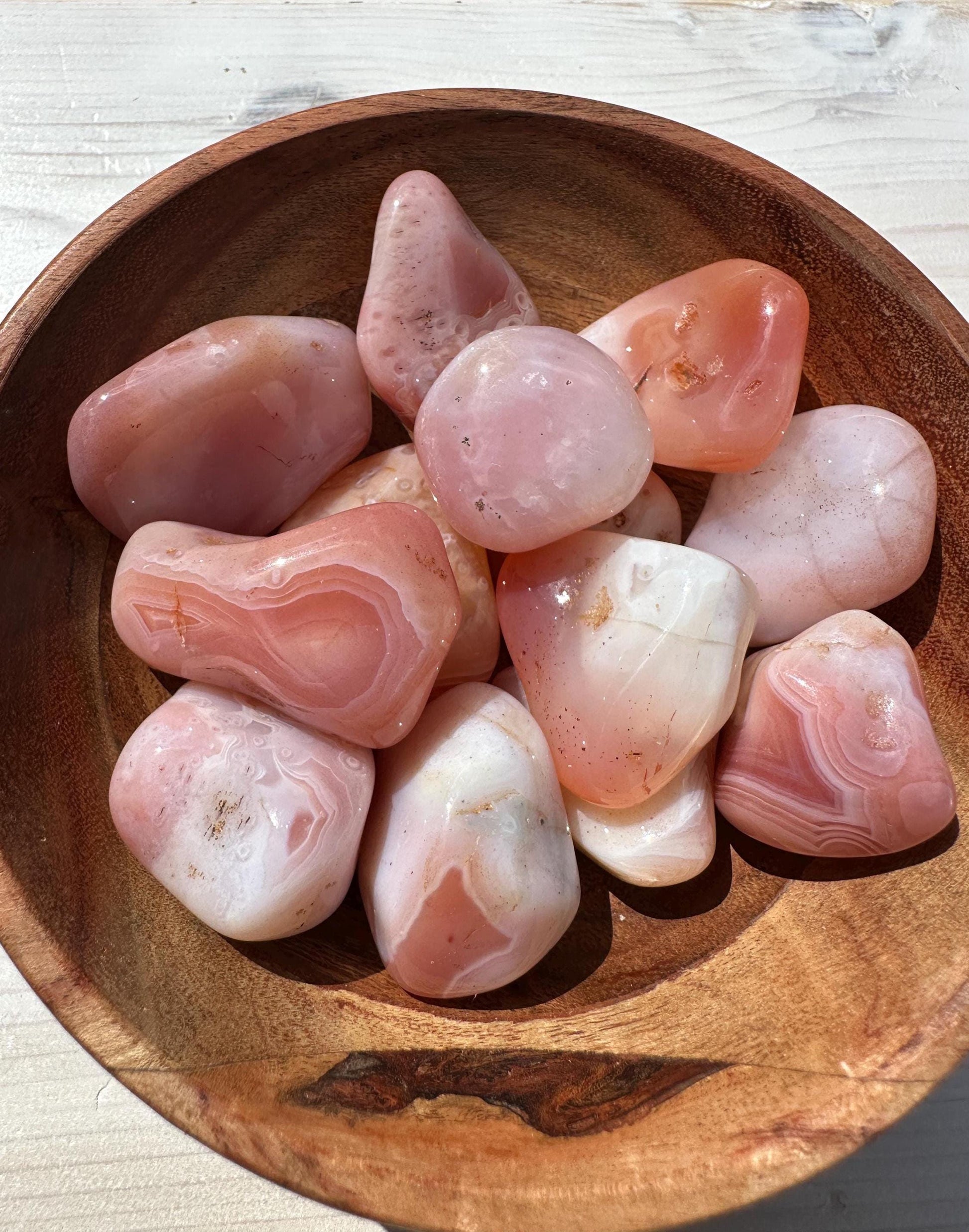 XL Apricot Agate Tumbled Stone