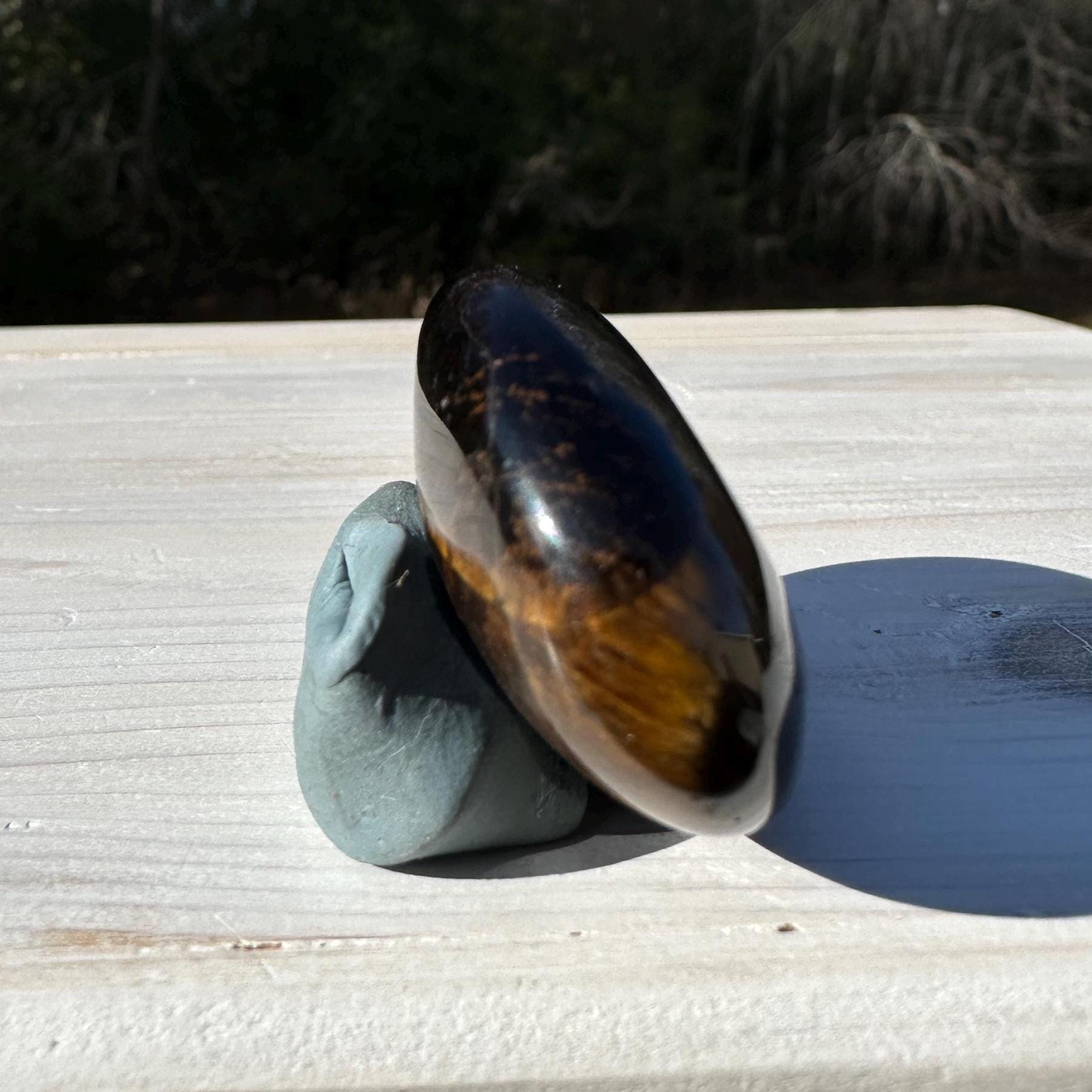 High Quality Natural Tiger Eye Palm Stone - #1