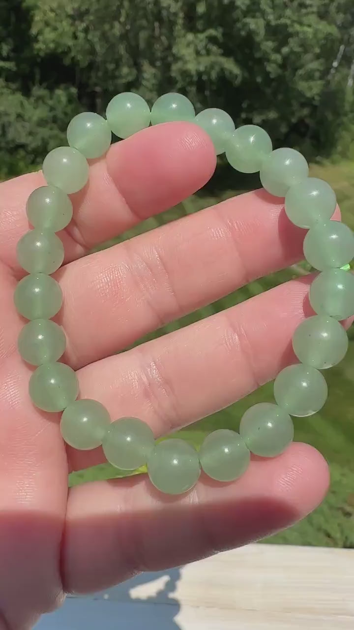 One (1) Green Aventurine Stretch Bracelet 6''