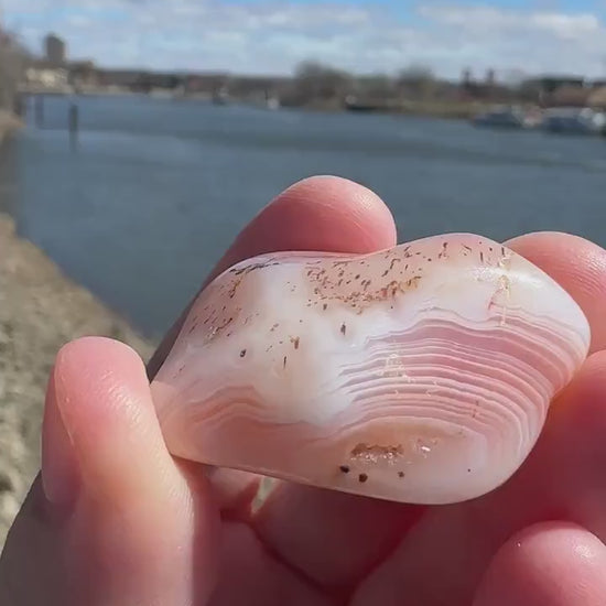 XL Apricot Agate Tumbled Stone