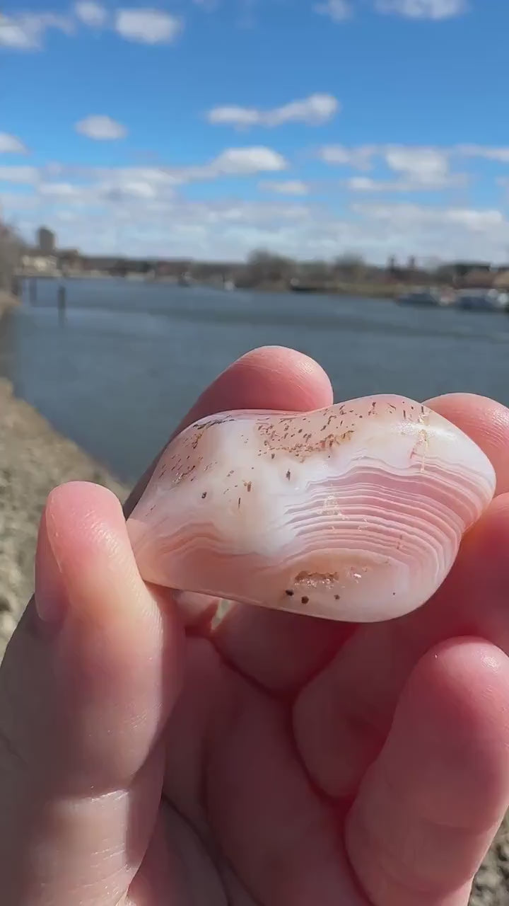 XL Apricot Agate Tumbled Stone