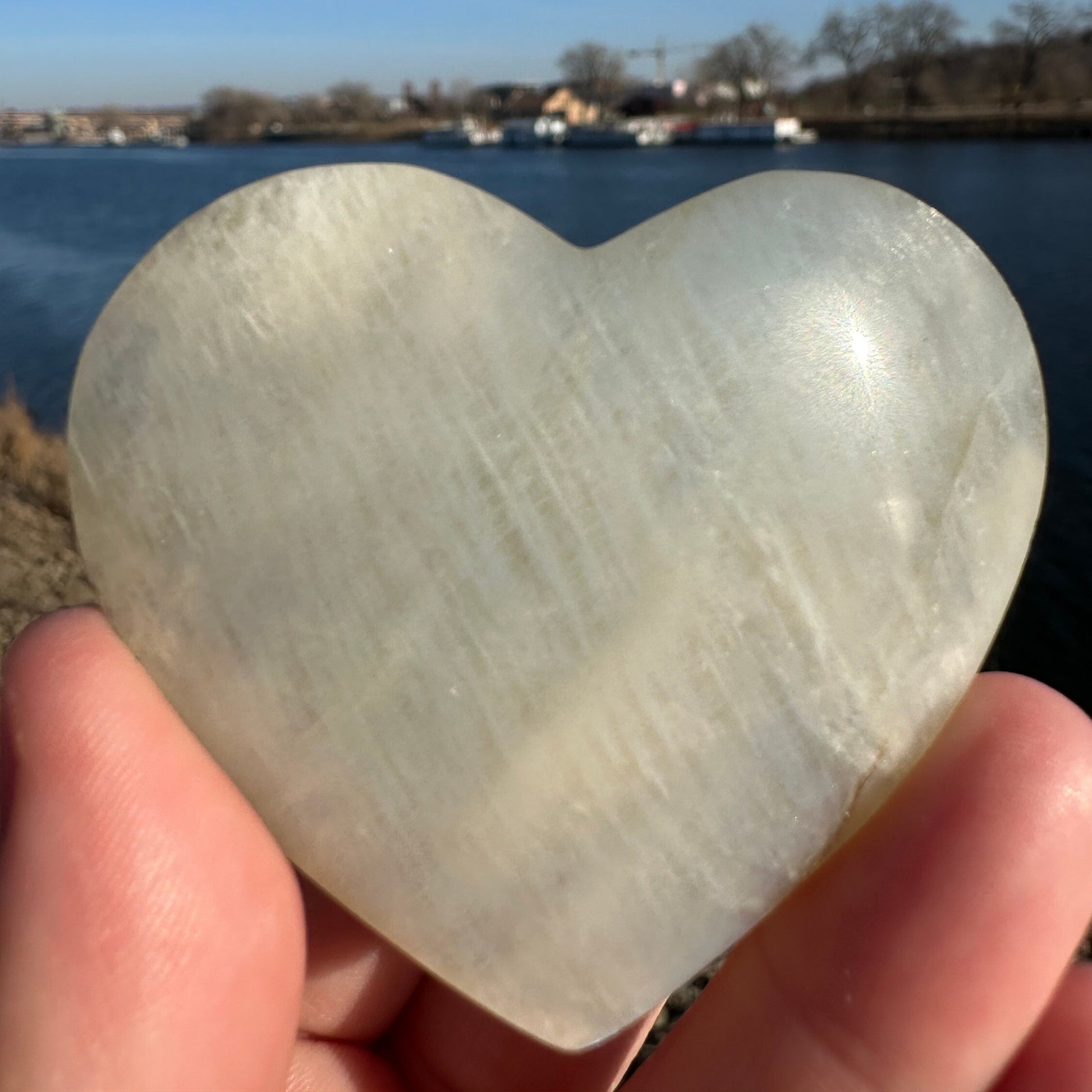 Super Flashy Moonstone Heart